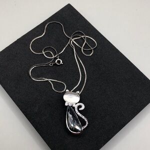 Crystal cat eye glam kitty cat pendant chain silver necklace.